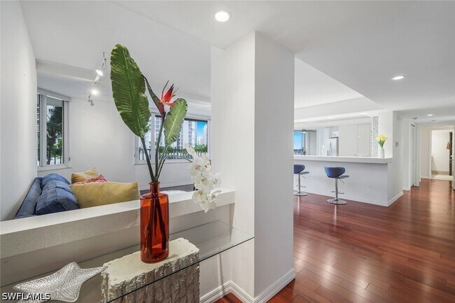 Photo - 4041 Gulf Shore Blvd N Unit 204