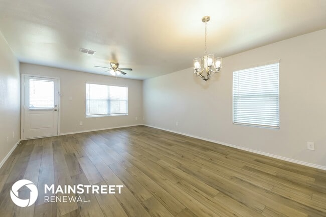 Photo - 2311 Alcantara Ave