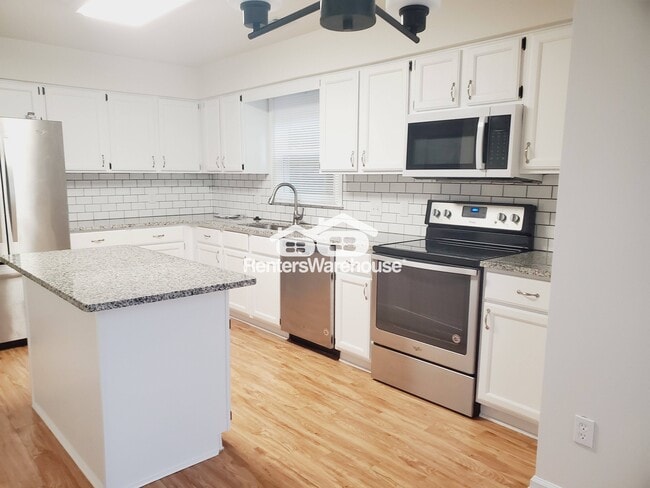 Photo - 141 Red Oak Ln