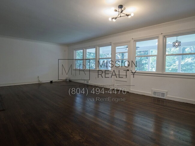 Photo - 3916 Lake Hills Rd