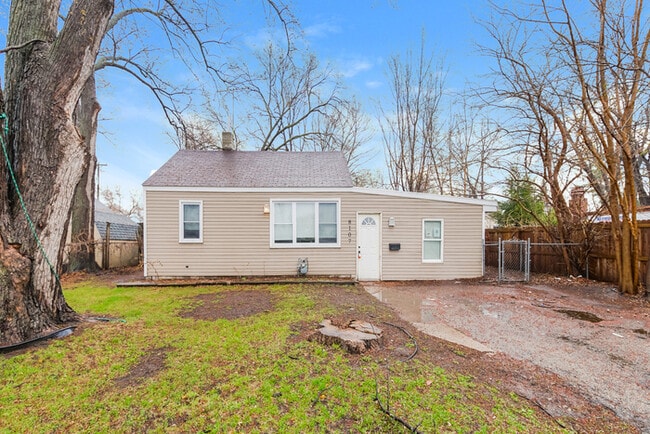 Building Photo - 8107 Pillsbury Ave S Rental
