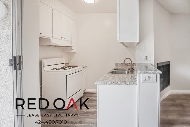 Photo - Fantastic Junior/One Bedroom with a Spacio... Unit 106