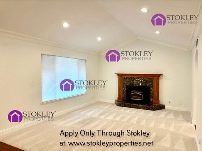 Photo - 822 Reef Point Dr