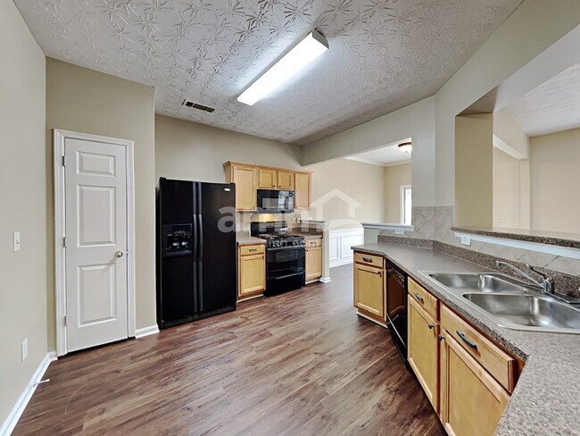 Photo - 4330 Annlette Dr NW