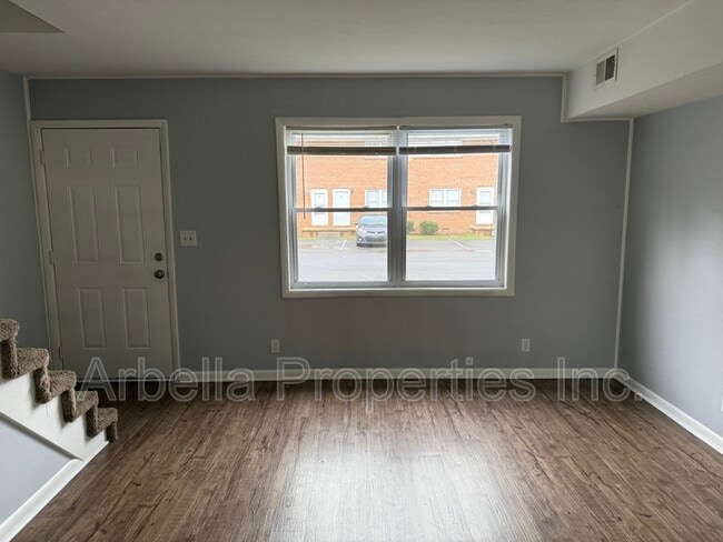 Photo - 1404 Bloomingdale Rd Unit A7