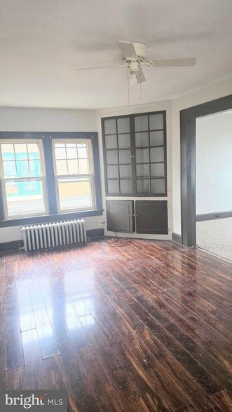 Photo - 117 E Green St