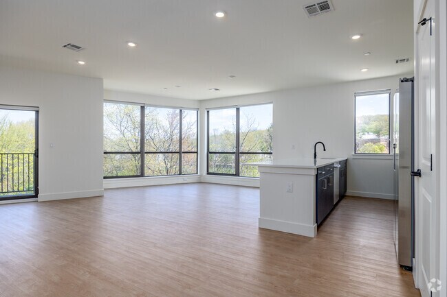 2BR, 2BA
