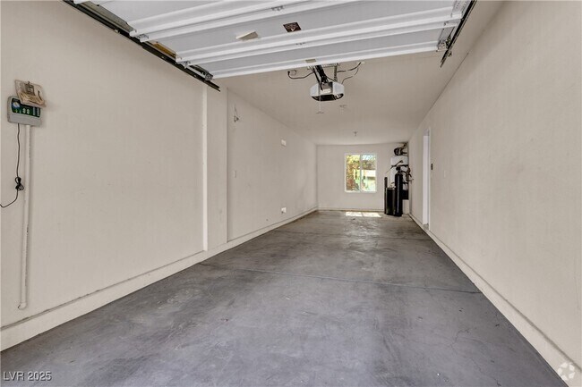 Building Photo - 9053 S Winthrop Springs Rd Rental