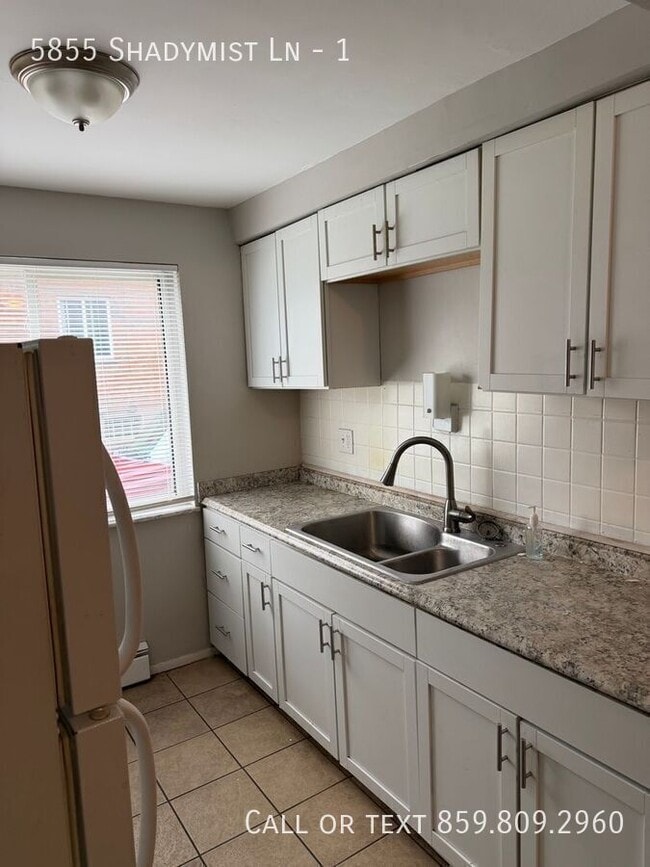 Building Photo - 5855 Shadymist Ln Unit 1