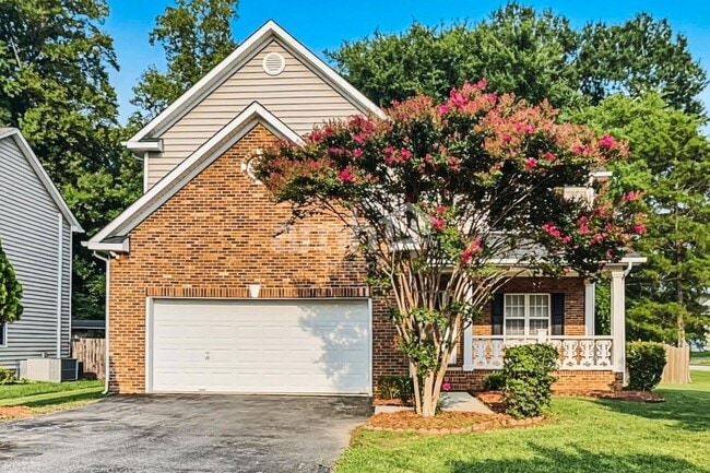 Building Photo - 3520 Huntingridge Dr
