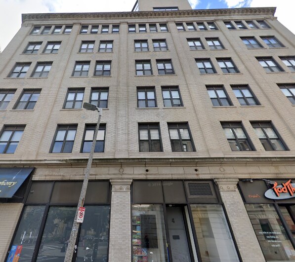 Building Photo - 1102 Boylston St Unit 1T Rental