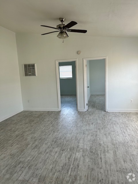 Building Photo - 6314 Park Blvd N Rental