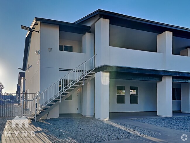 Building Photo - 6649 W Ocotillo Rd Rental