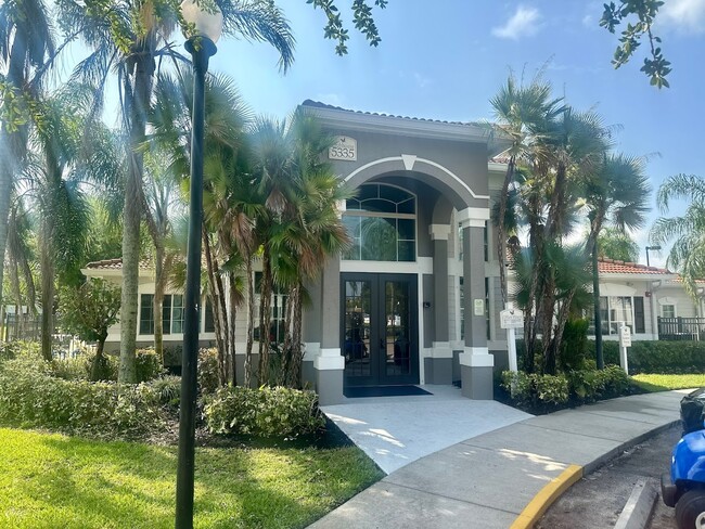 Photo - Hawk's Landing Apartments