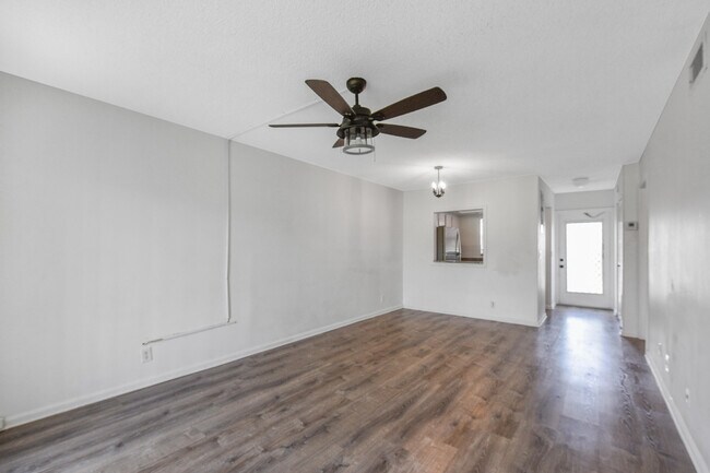 Photo - 9851 Sandalfoot Blvd Unit 210