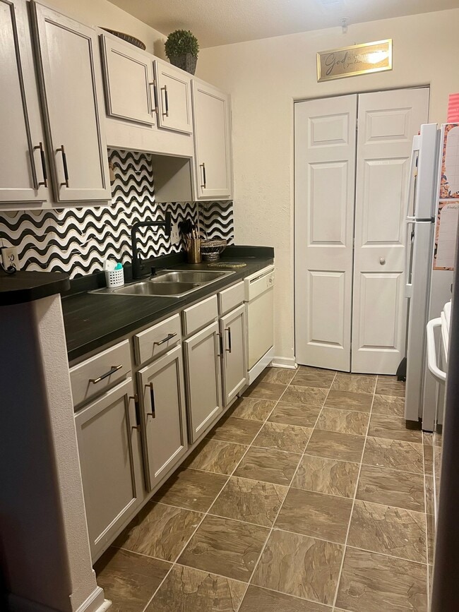 Photo - 4420 Eaves Ln