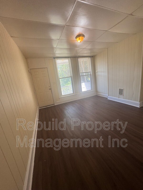 Photo - 1705 Ashburton St