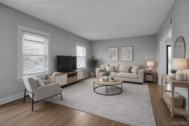 Photo - 800 Amherst St