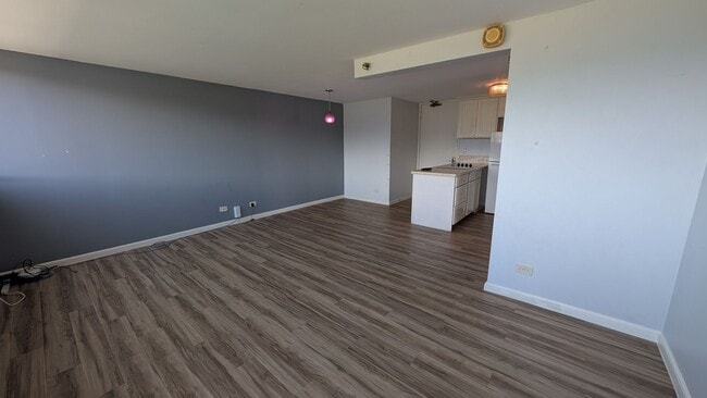 Photo - Island Colony 1-Bed 1-Bath, Sweeping Mountain Views, no parking Unit 1902
