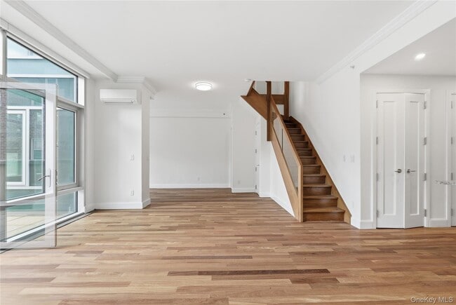 Photo - 3220 Arlington Ave Unit 3B
