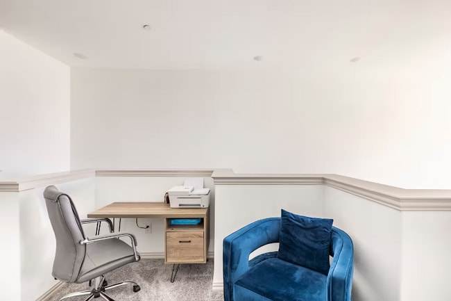 Photo - 6045 Roper Rd