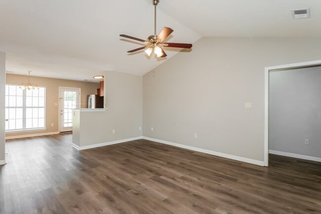 Photo - 10734 Ridgefield Dr