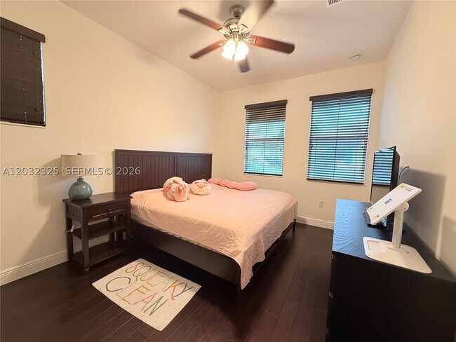 3341 NW 125th Ave