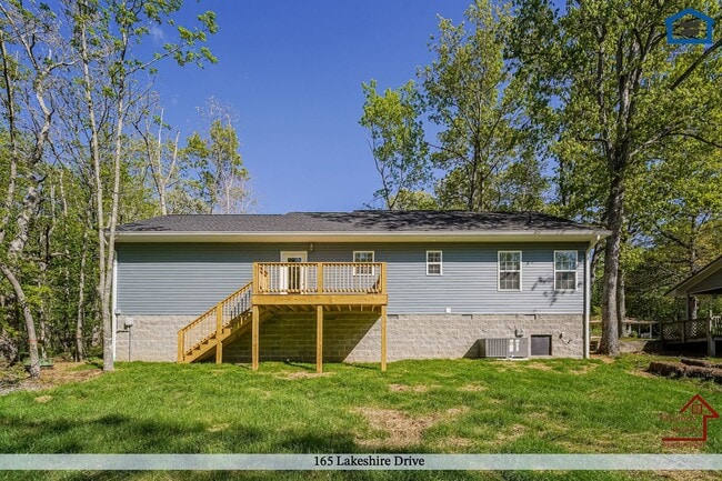 165 Lakeshire Dr