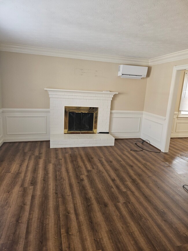 Photo - 813 Appleseed Ct