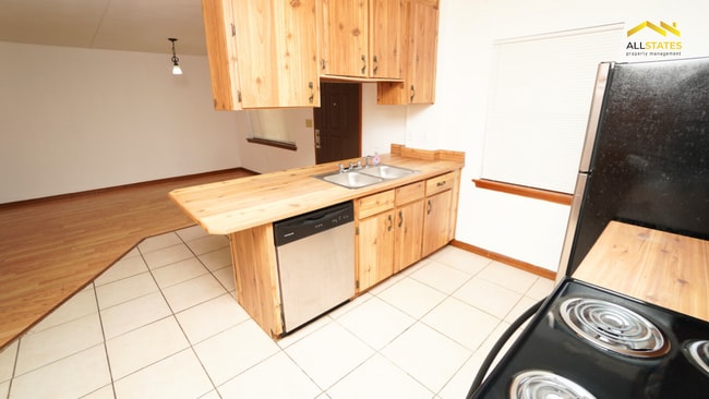 Photo - 1652 Spring Garden Ct