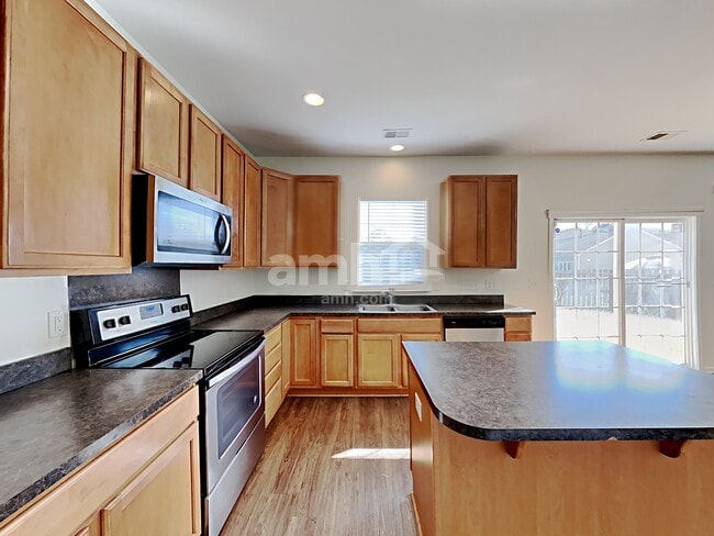 Photo - 9015 Goldfields Dr