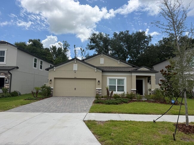 Building Photo - 11996 Hilltop Farms Dr