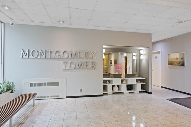 Photo - 135 Montgomery St