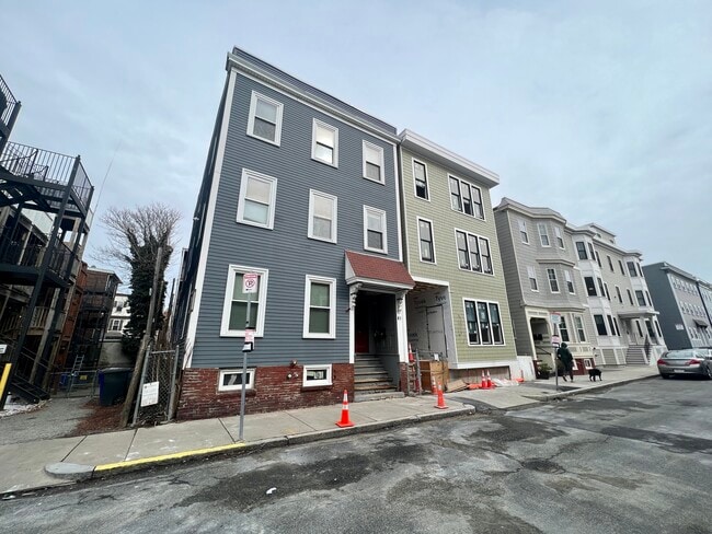 Photo - 41 Washburn St Apartments