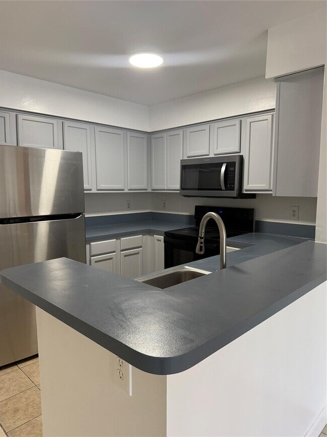 Photo - 7630 Westwood Dr Unit 316