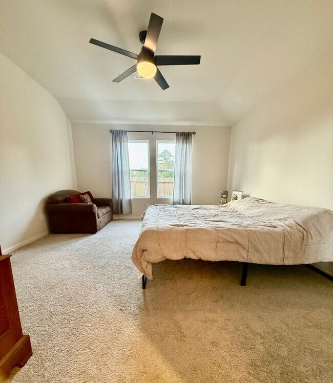 Photo - 302 Del Monte Dr