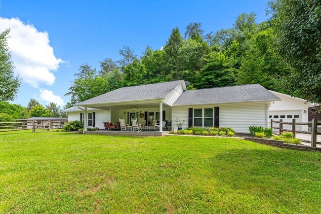 519 Country Oaks Dr