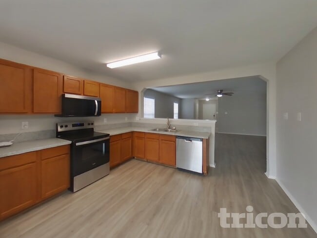 Photo - 8230 Deer Creek Run