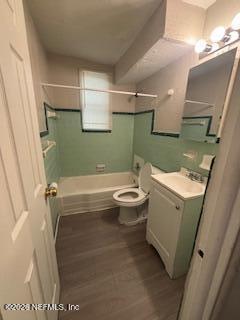 Photo - 835 W 30th St Unit 1