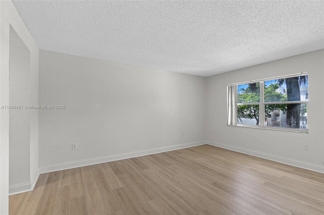 Photo - 4215 N University Dr Unit 203