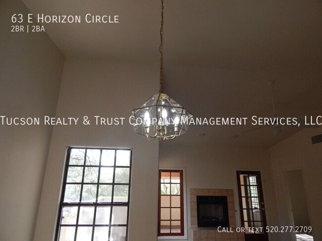 63 E Horizon Cir