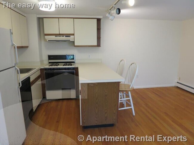 Photo - 61A Sixth St