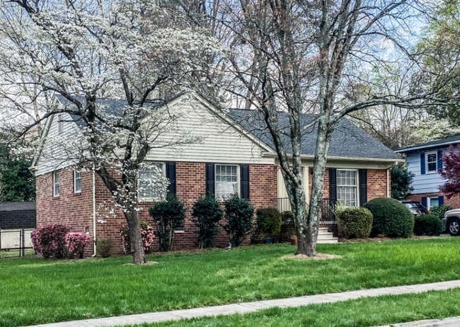 Photo - 416 E Rowan St