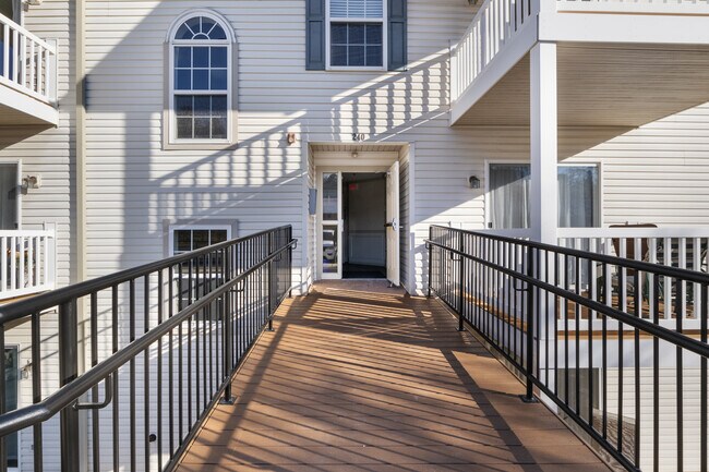 Photo - 240 N 2nd St Unidad H