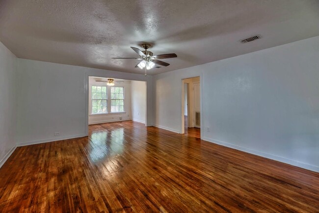 Photo - 816 Ogden St