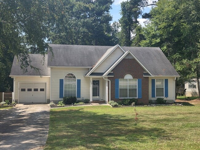 Building Photo - 1653 Kennerly Rd