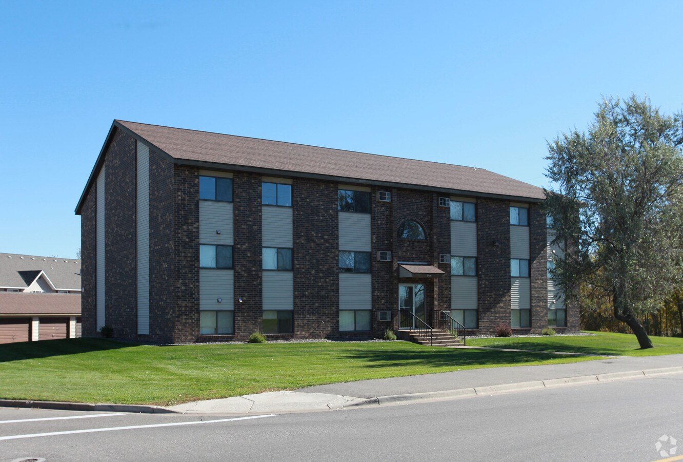 Falconshire Apartments - Falconshire Apartments
