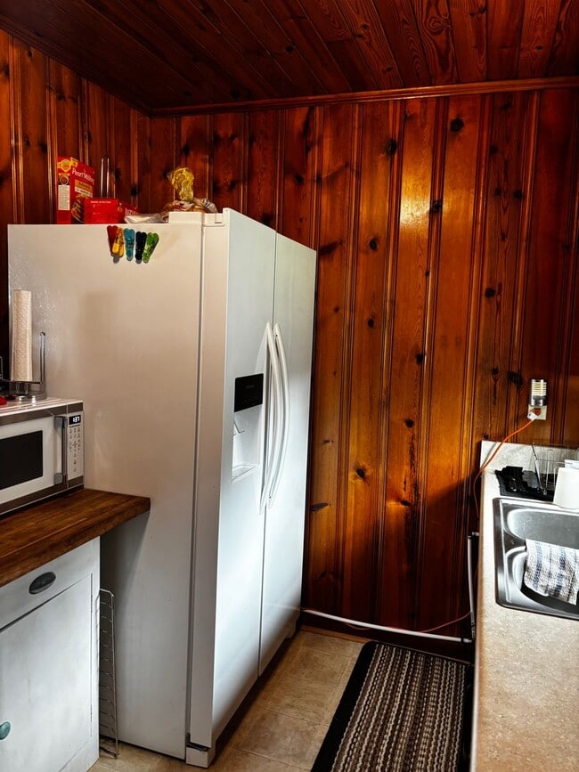 Photo - 711 Whitehurst Rd