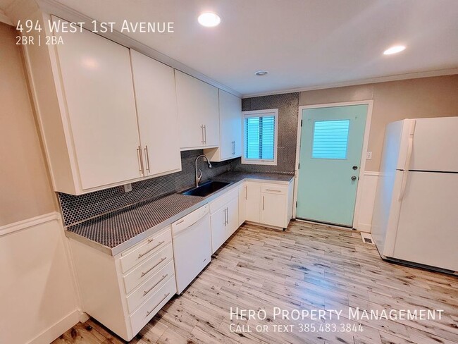 Photo - 494 W 1st Ave