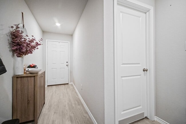 Photo - 5706 Elm Valley Dr